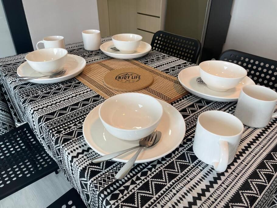 Jesselton Quay,2Br,4-5Pax,Mountain View Apartment โกตาคินาบาลู ภายนอก รูปภาพ